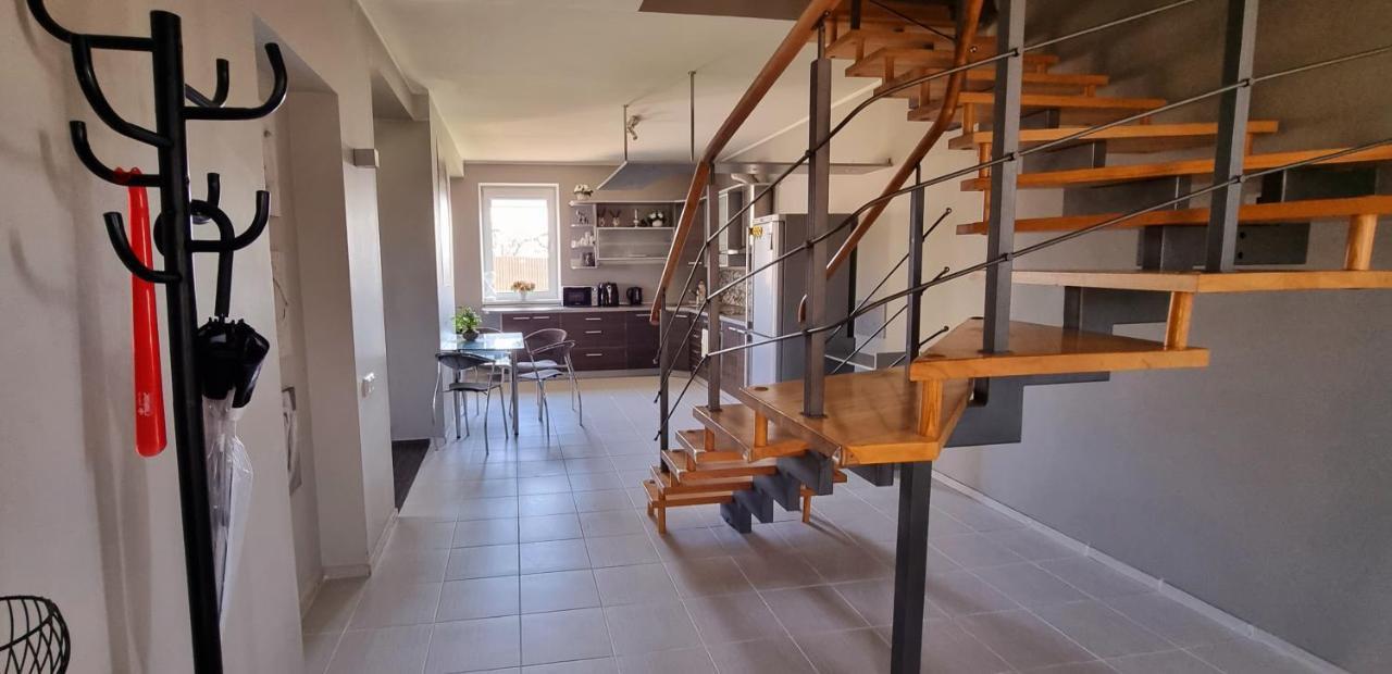 Villa Sveciu Namai Kamile Šiauliai Exterior foto